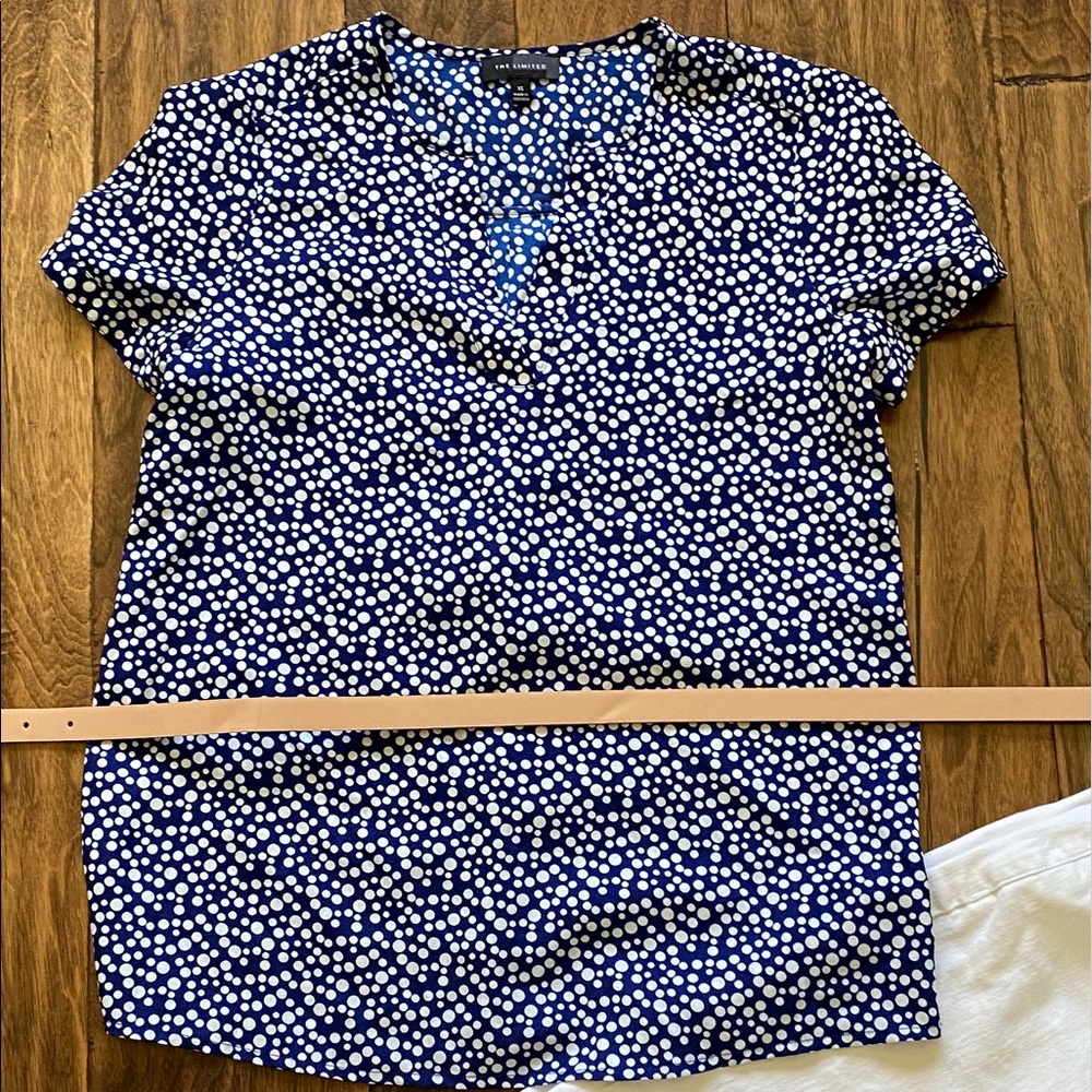 Short sleeve polka dot top Limited